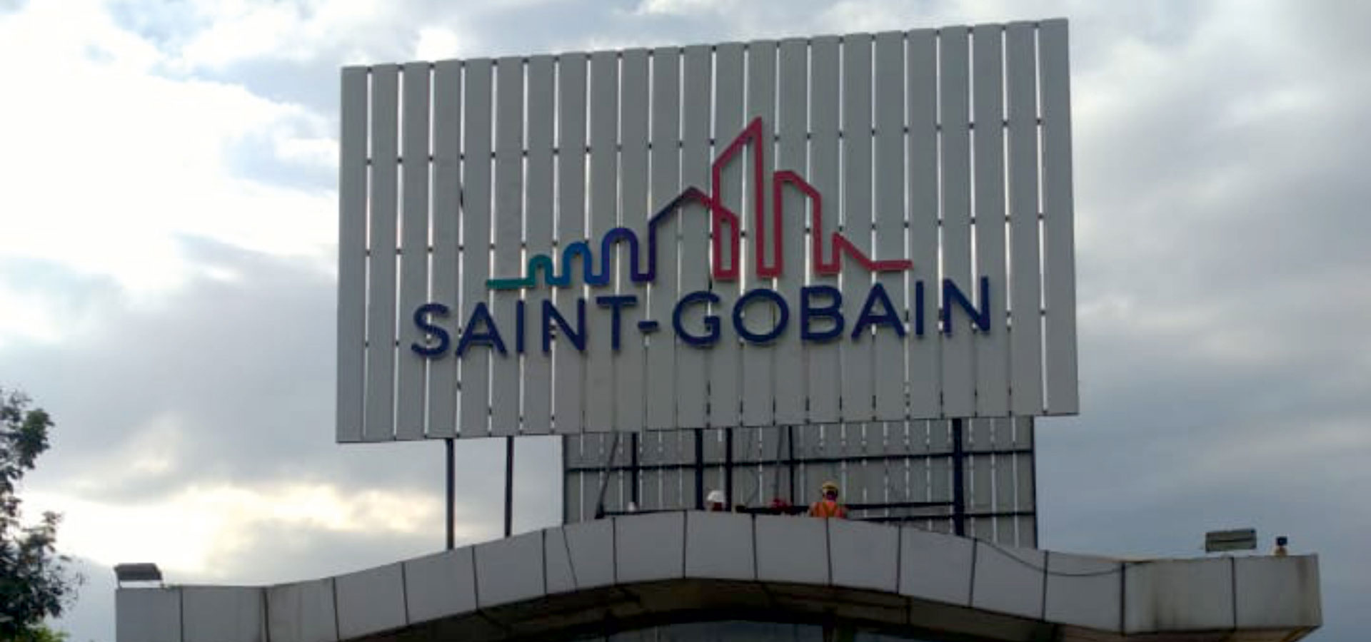 Saint Gobain Name Board